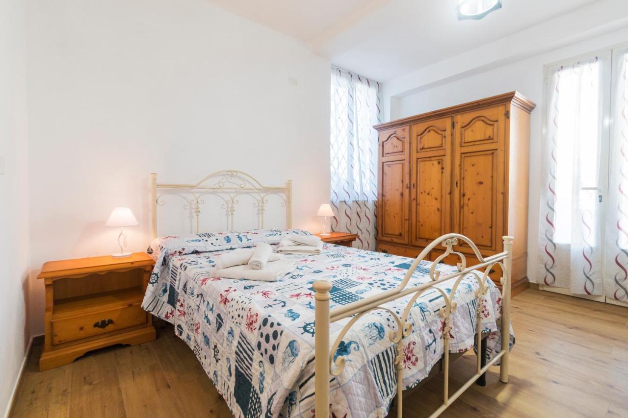 Camera Con Bagno Villa Isabel Cala Gonone Εξωτερικό φωτογραφία