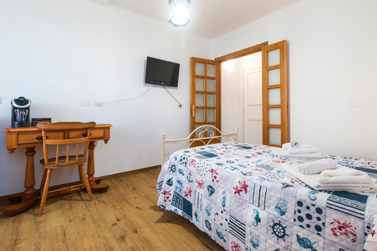 Camera Con Bagno Villa Isabel Cala Gonone Εξωτερικό φωτογραφία